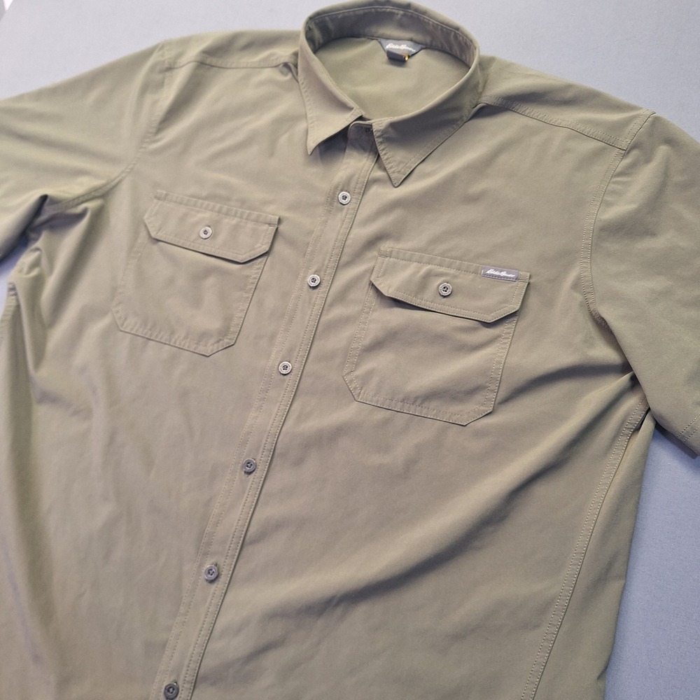Eddie Bauer Travex Mens XL Short Sleeve Performance Button Up Shirt Olive Green